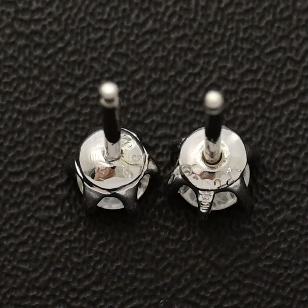 ダイヤモンド ピアス