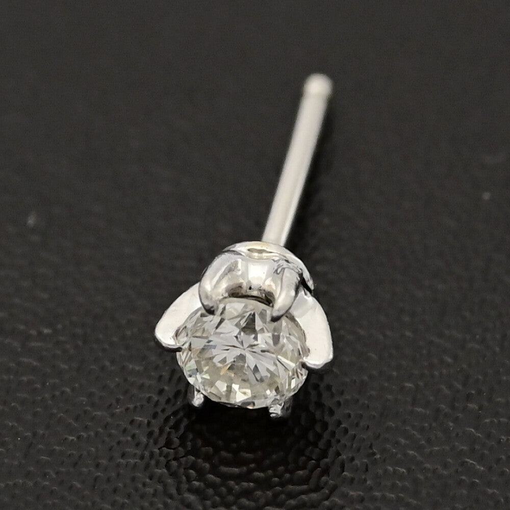 ダイヤモンド ピアス