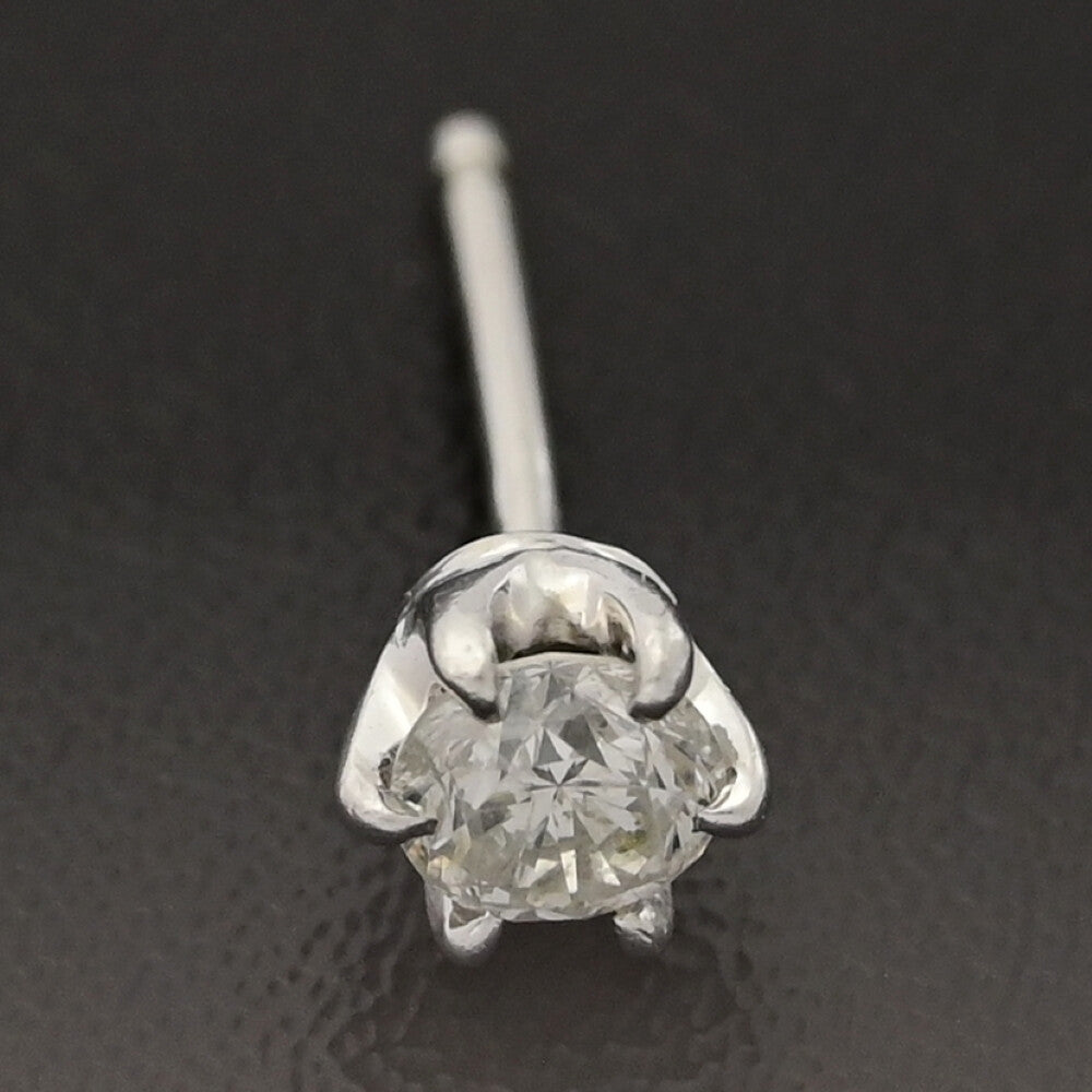 ダイヤモンド ピアス