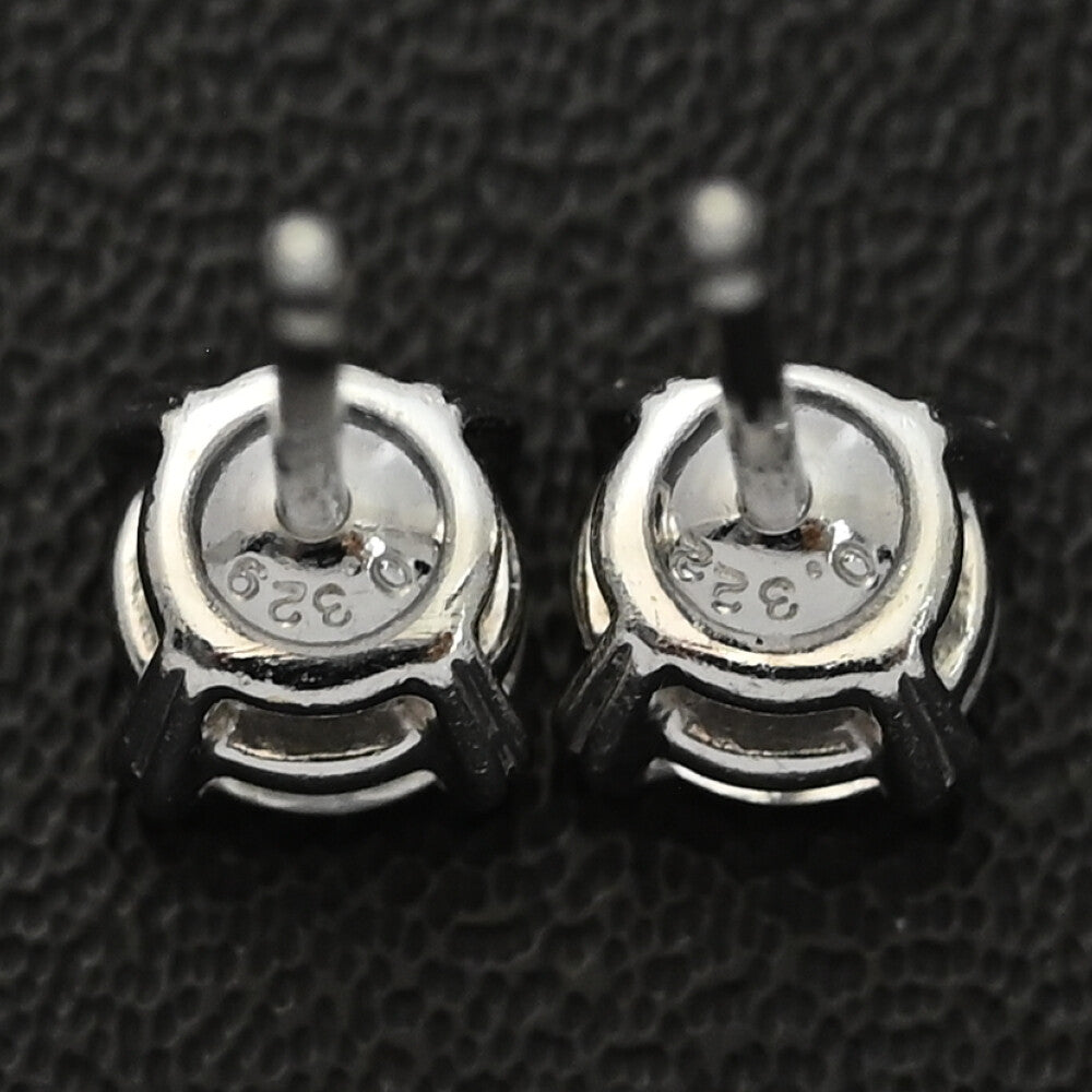 ダイヤモンド ピアス
