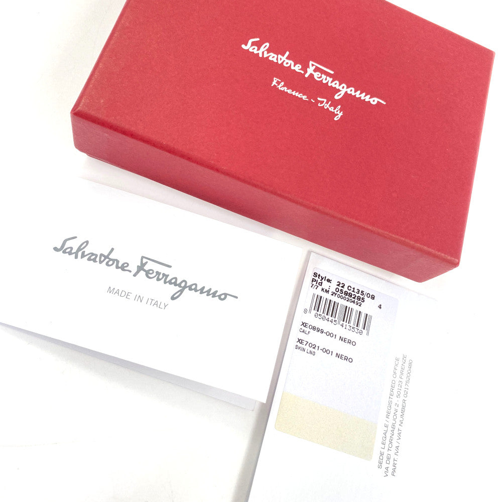 サルヴァトーレフェラガモ 財布