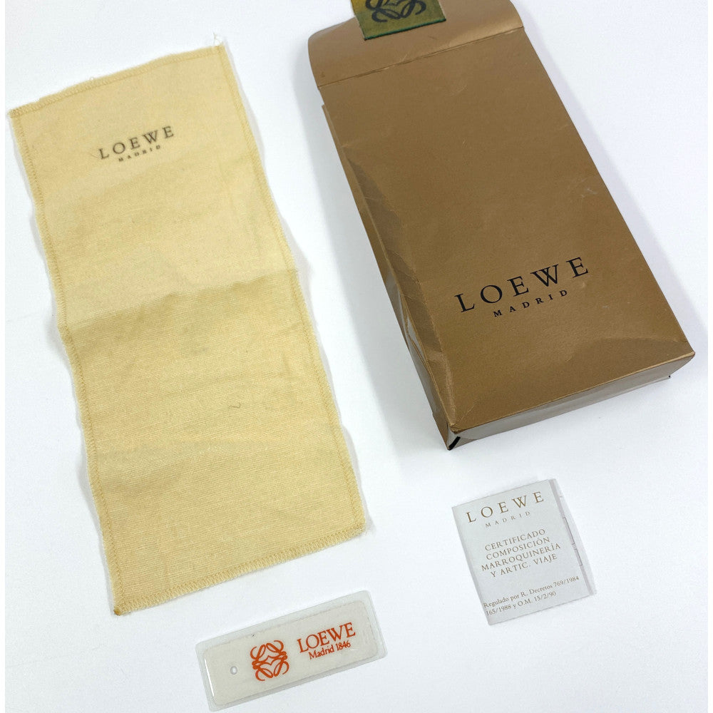 ロエベ 財布