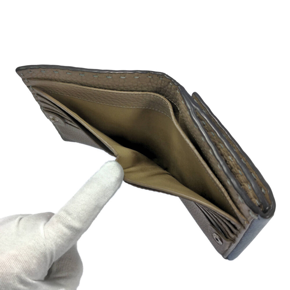 フェンディ 財布