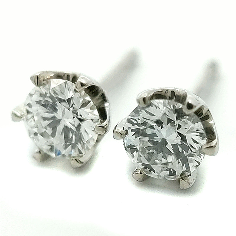 ダイヤモンド ピアス