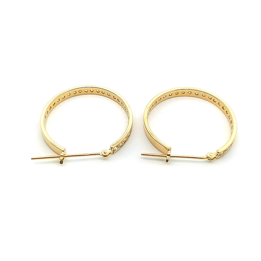 ダイヤモンド ピアス