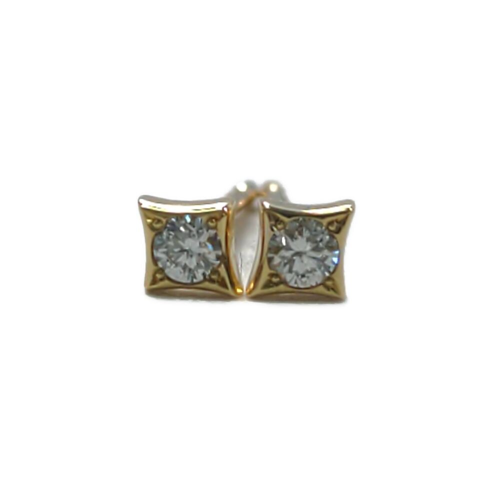 ケイウノ ピアス