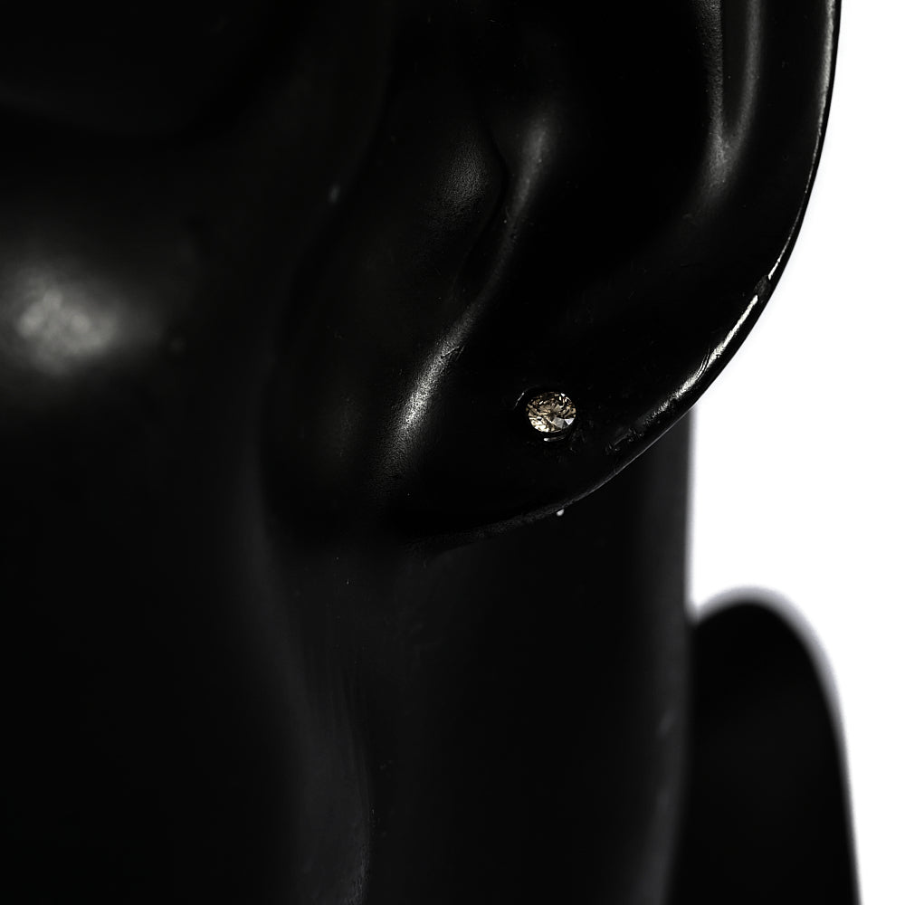 ダイヤモンド ピアス