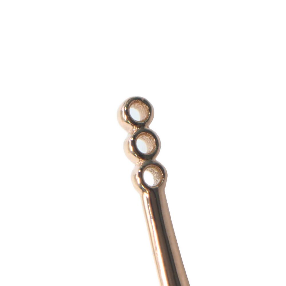 ガーネット ピアス