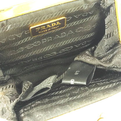 プラダ 財布