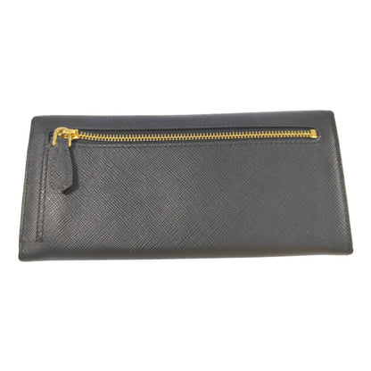 プラダ 財布