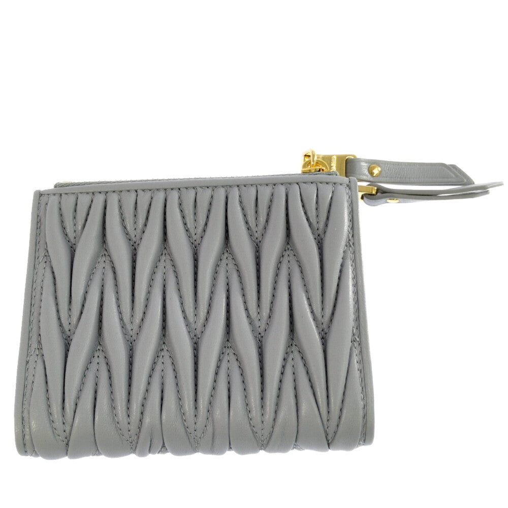 ミュウミュウ 財布