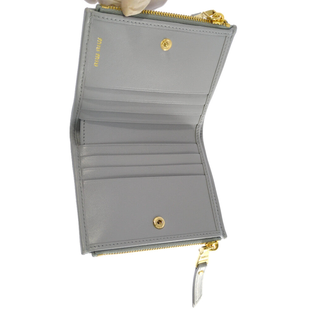 ミュウミュウ 財布