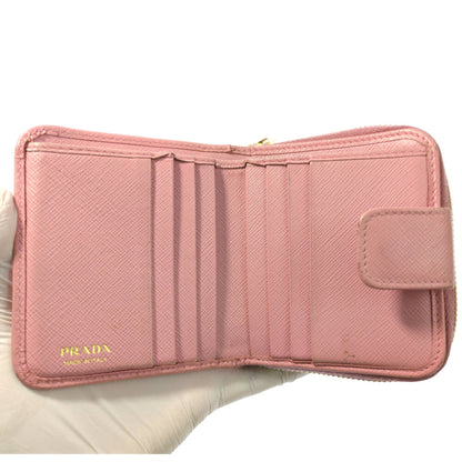 プラダ 財布