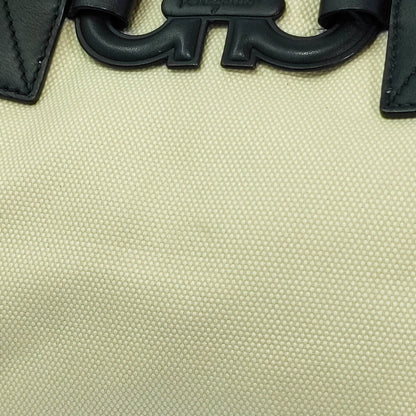サルヴァトーレフェラガモ バッグ