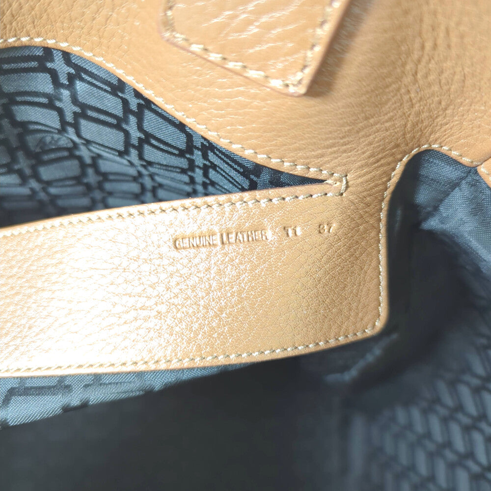 ロジェヴィヴィエ バッグ