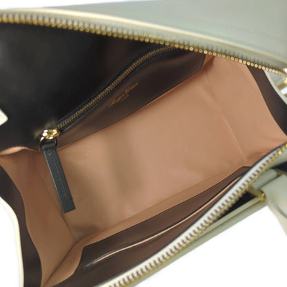 ロジェヴィヴィエ バッグ