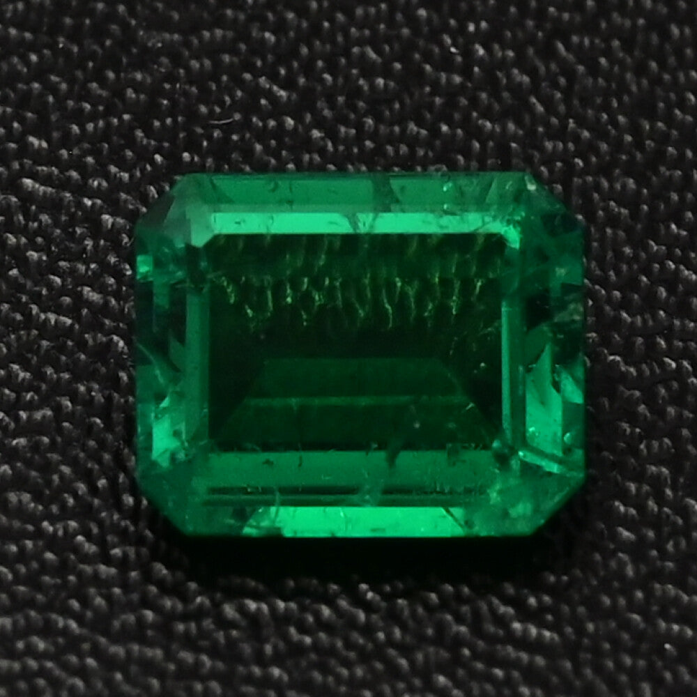 エメラルド ルース