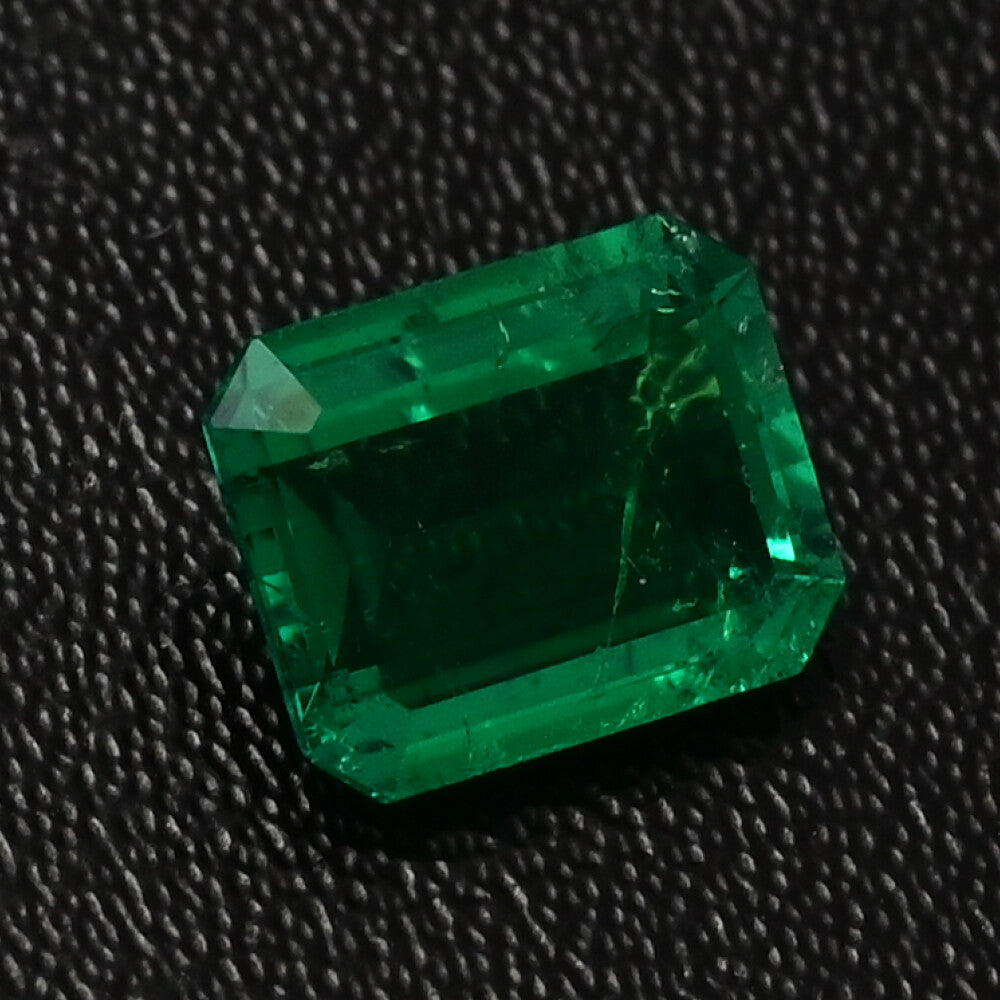 エメラルド ルース