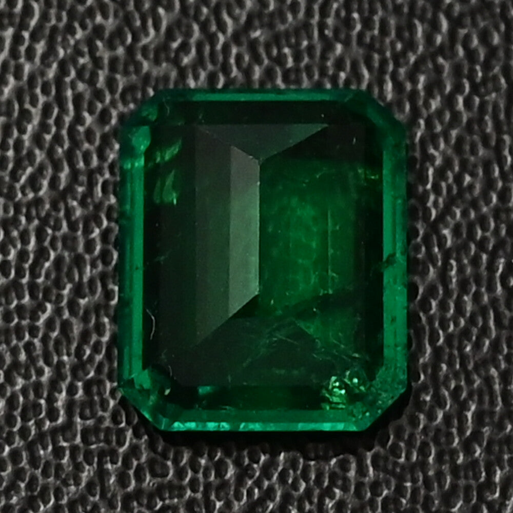 エメラルド ルース