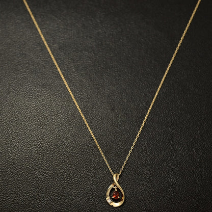 ウィスプ ネックレス・ペンダント