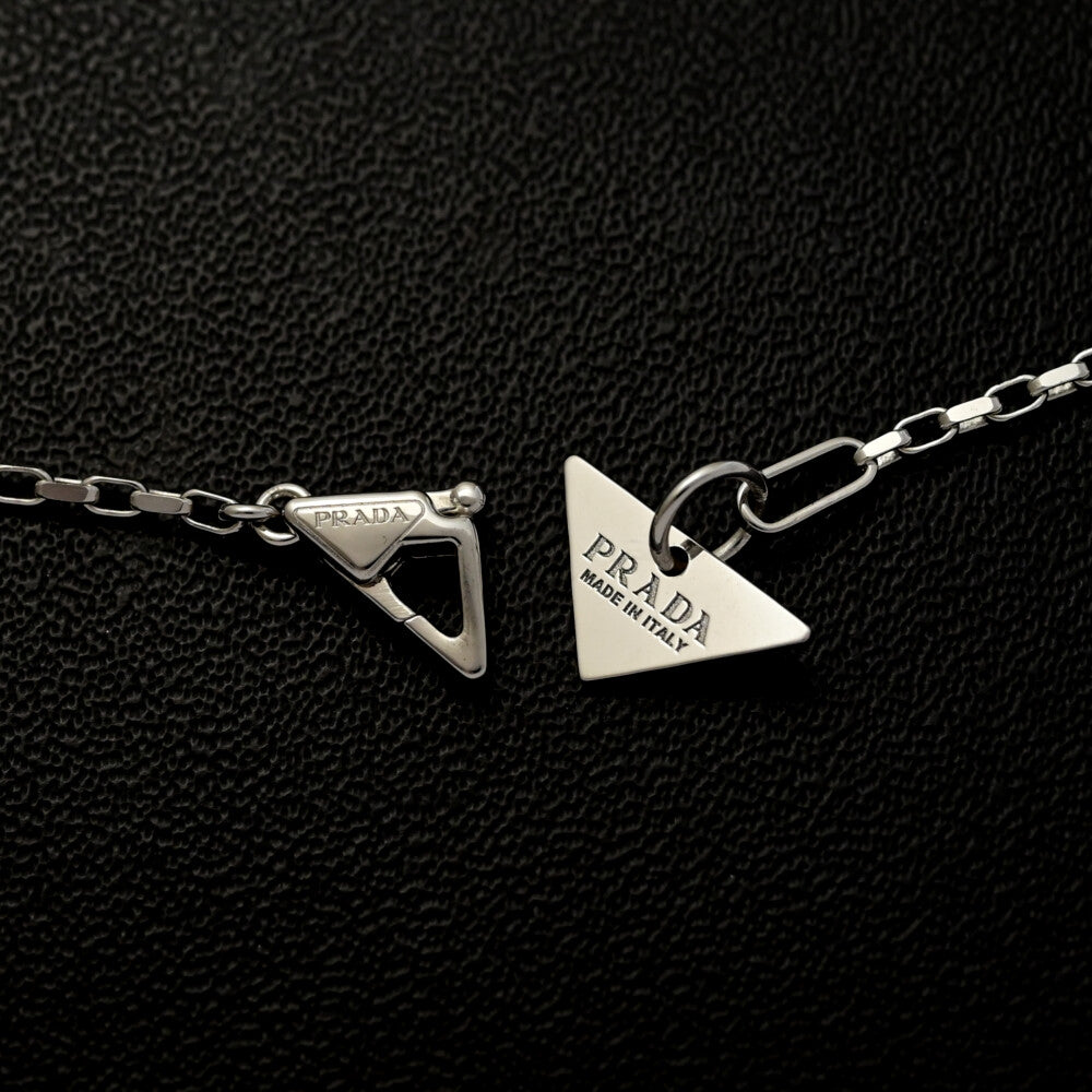 プラダ ネックレス・ペンダント