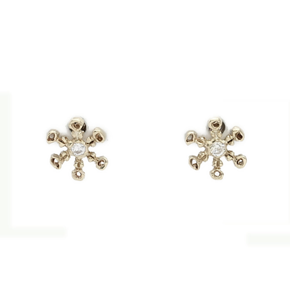 ダイヤモンド ピアス