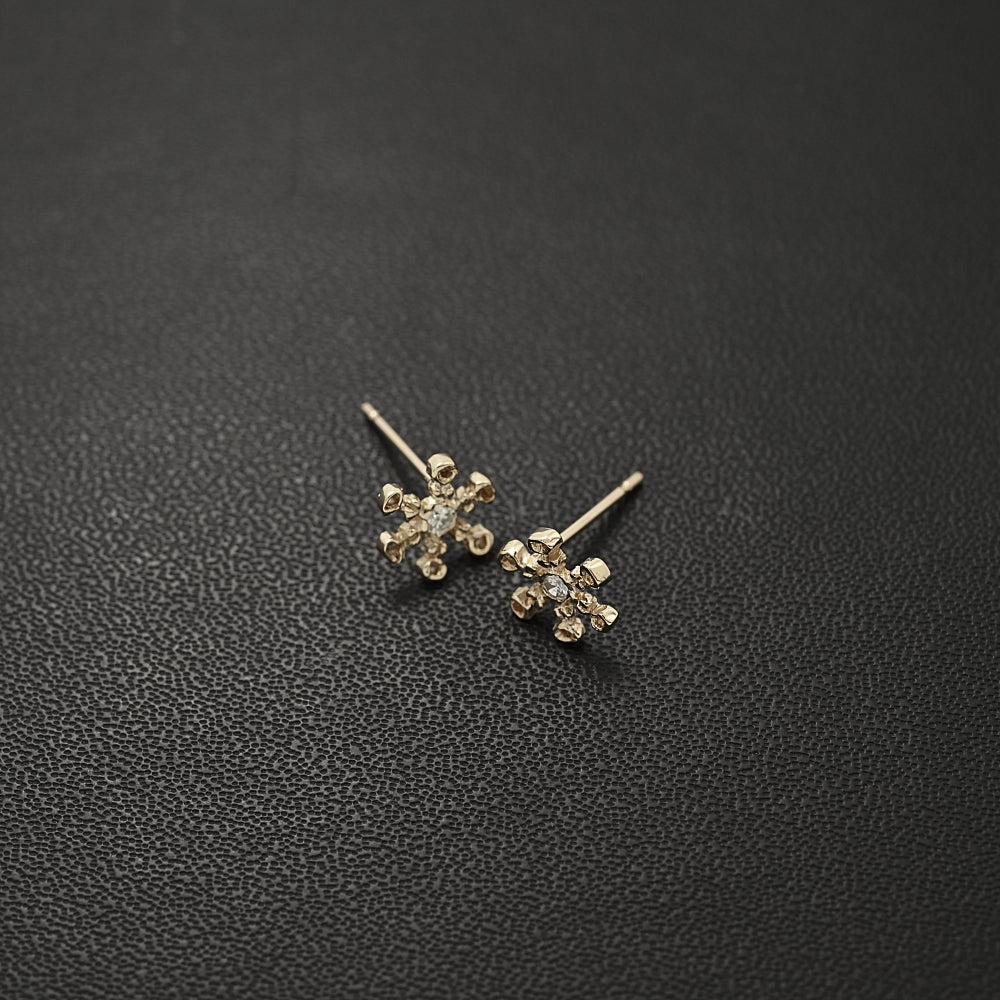 ダイヤモンド ピアス
