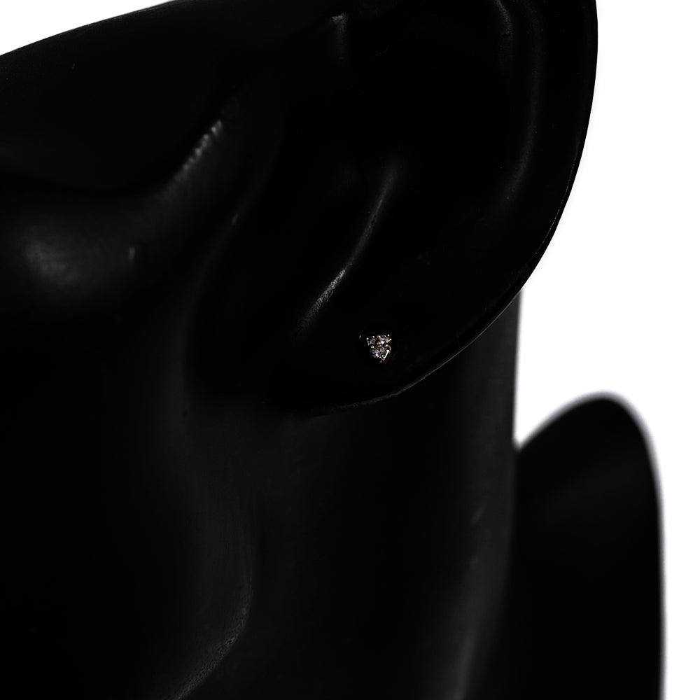 ダイヤモンド ピアス