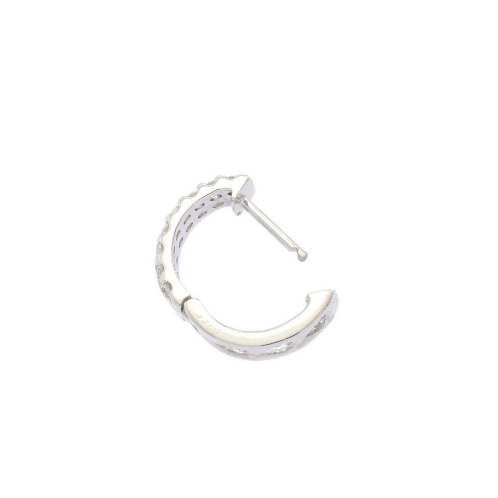 ダイヤモンド ピアス