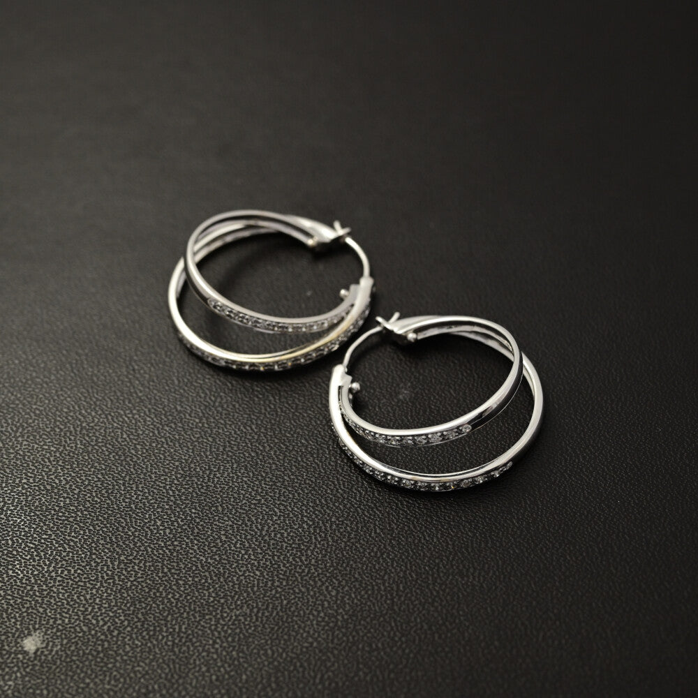ダイヤモンド ピアス