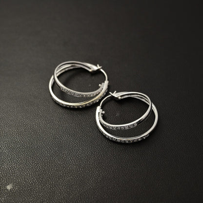 ダイヤモンド ピアス