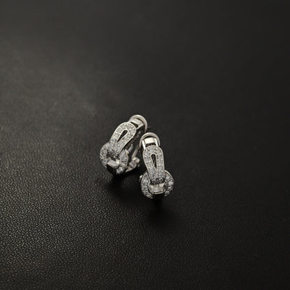 ダイヤモンド ピアス