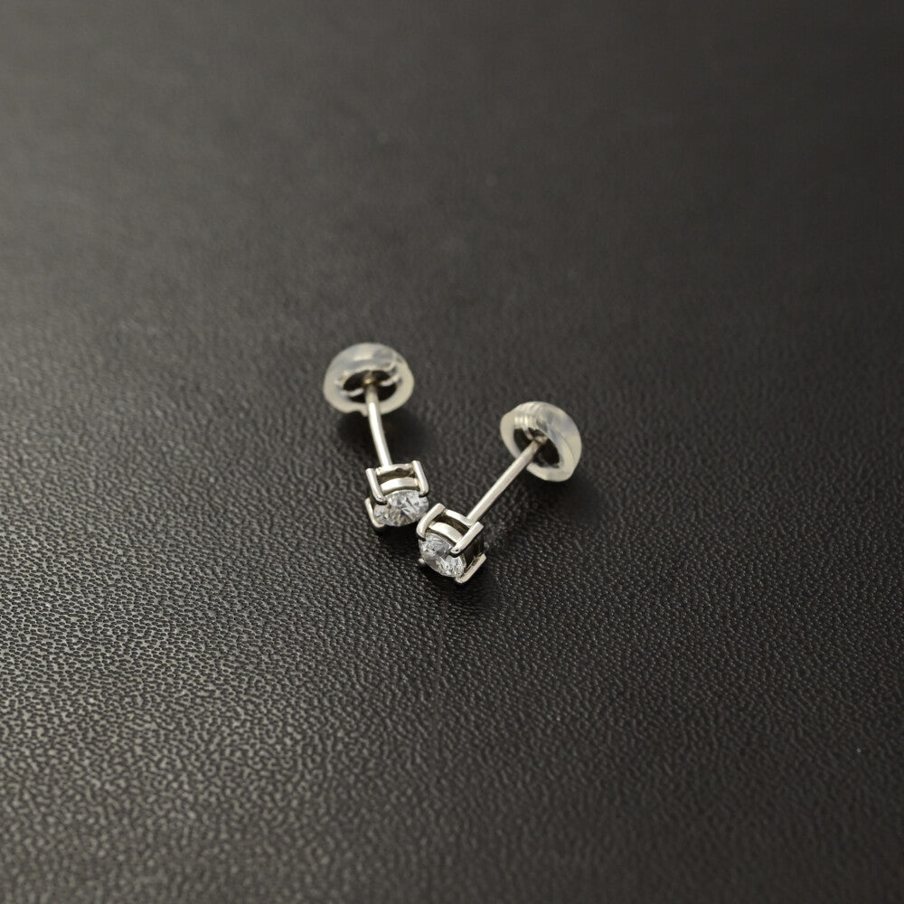 ダイヤモンド ピアス