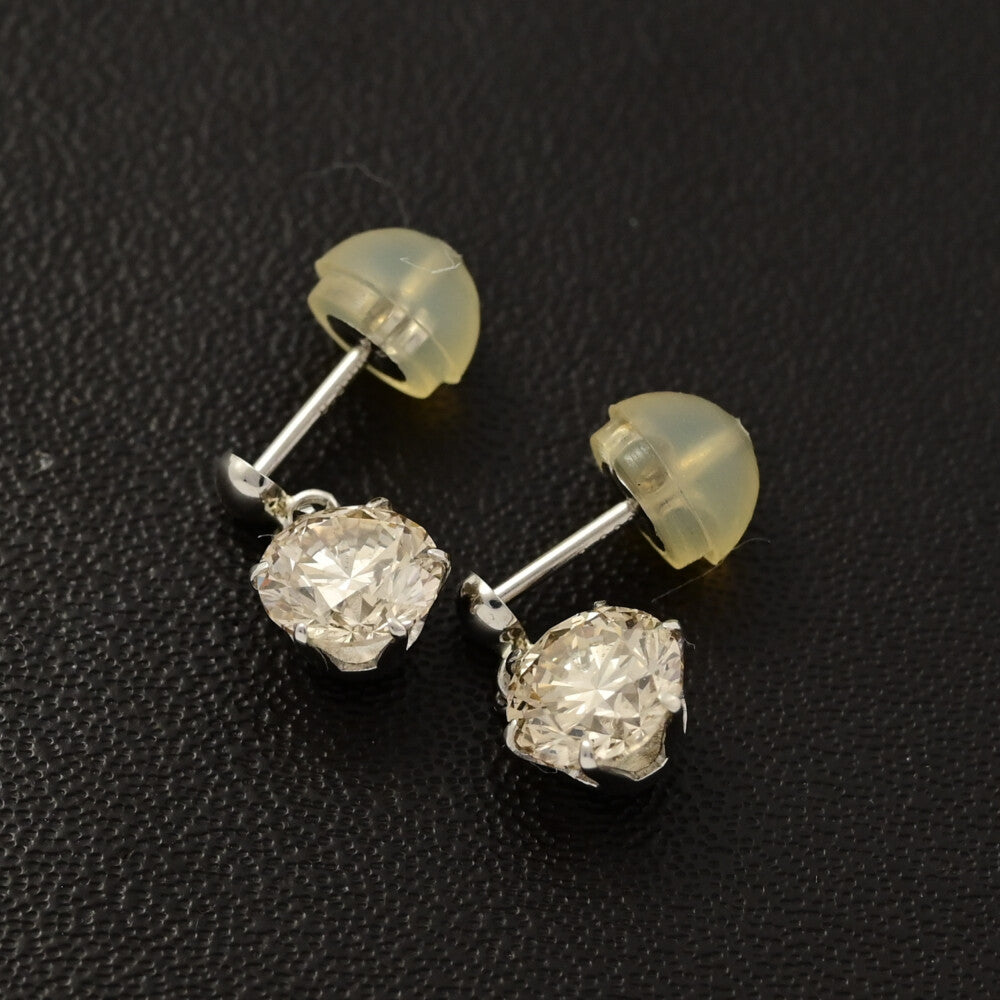ダイヤモンド ピアス