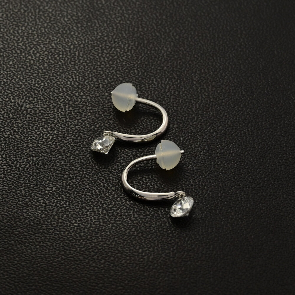 ダイヤモンド ピアス