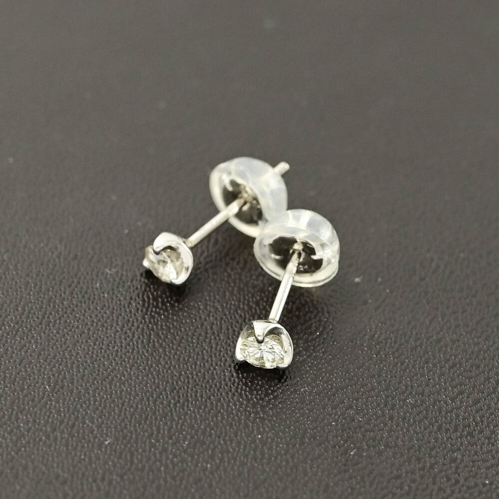 ダイヤモンド ピアス