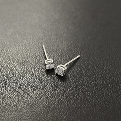 ダイヤモンド ピアス
