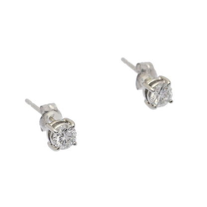 ダイヤモンド ピアス
