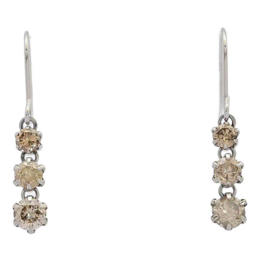ダイヤモンド ピアス