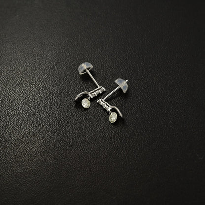 ダイヤモンド ピアス