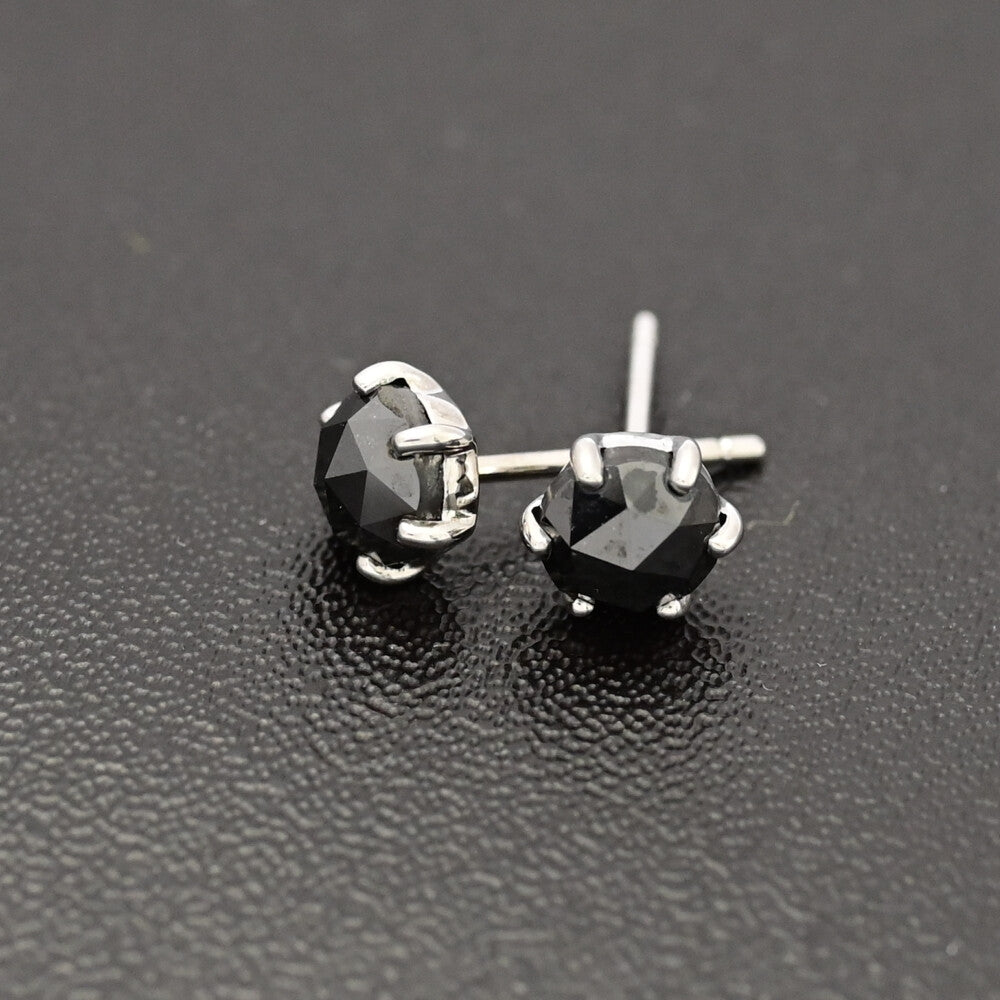 エステール ピアス