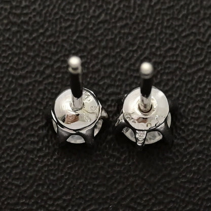ダイヤモンド ピアス