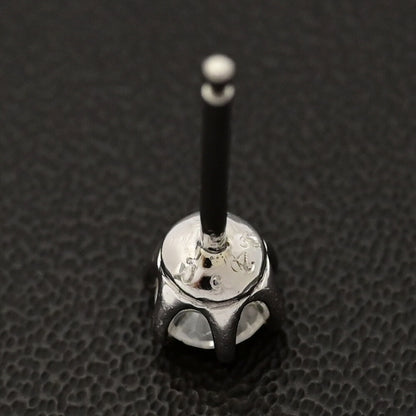 ダイヤモンド ピアス