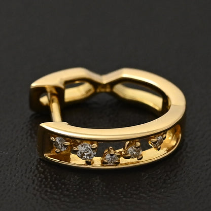 ダイヤモンド ピアス
