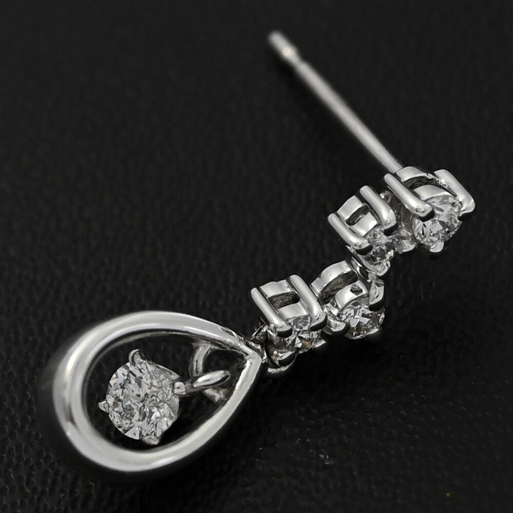 ダイヤモンド ピアス