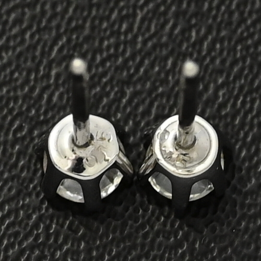 ダイヤモンド ピアス