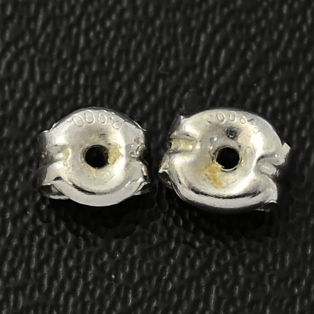 ダイヤモンド ピアス