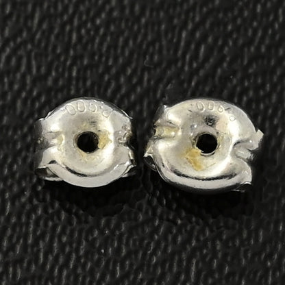 ダイヤモンド ピアス