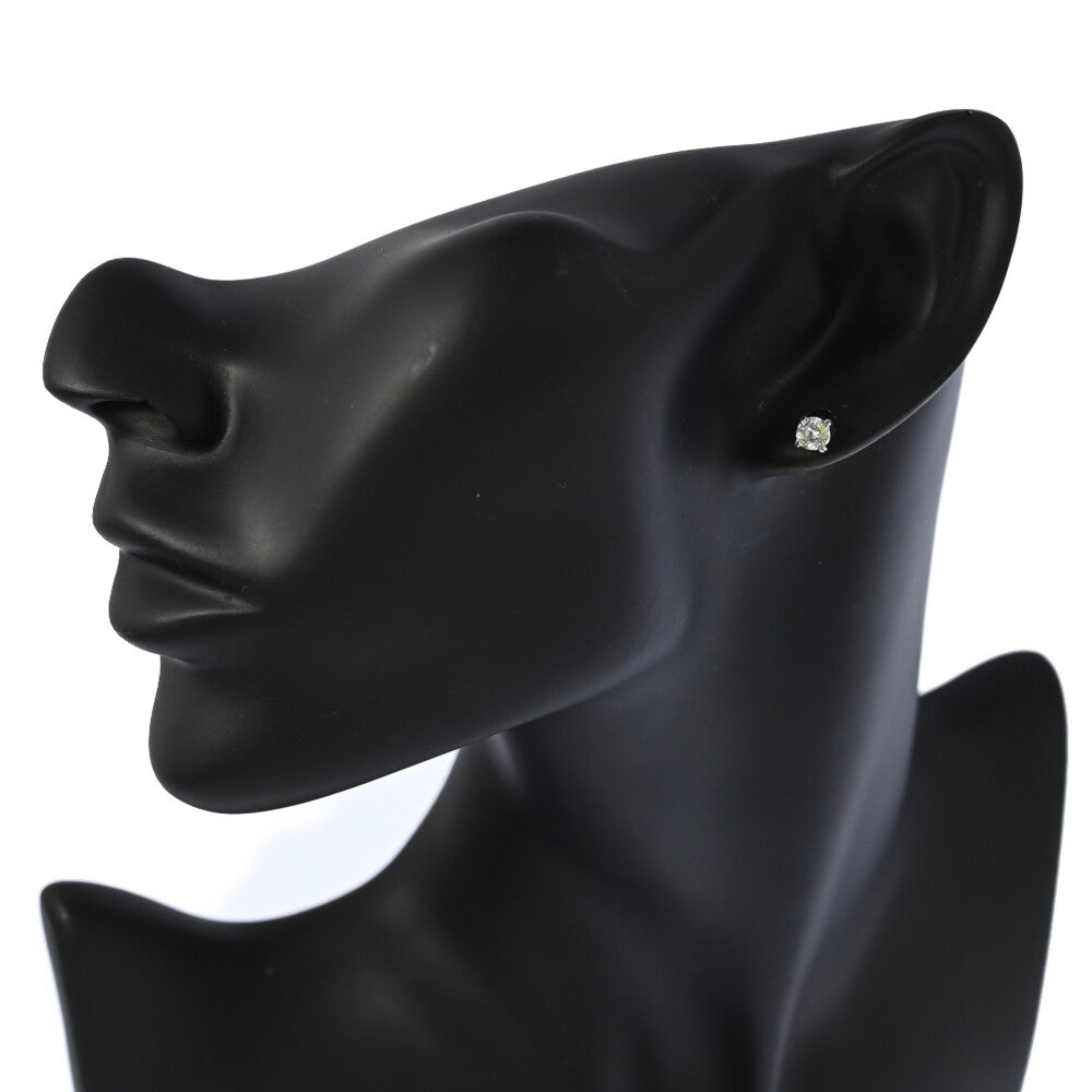 ダイヤモンド ピアス