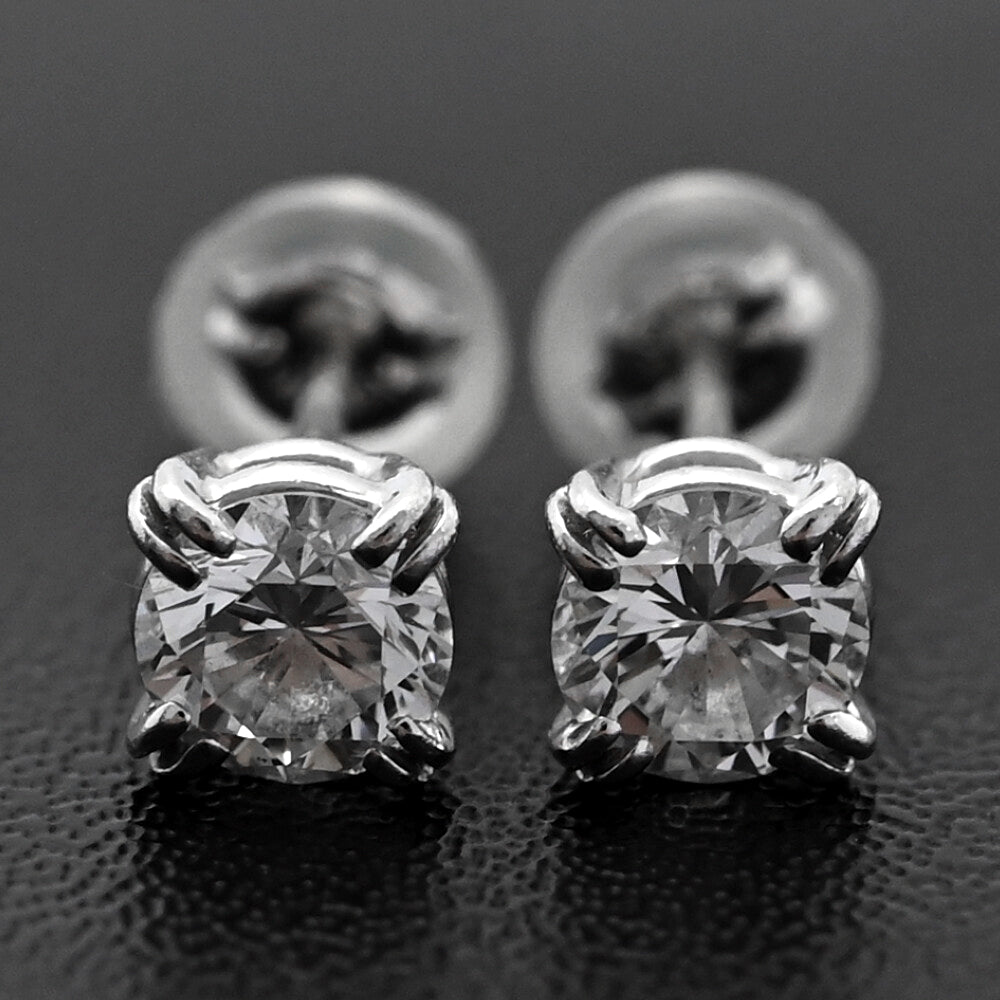 ダイヤモンド ピアス